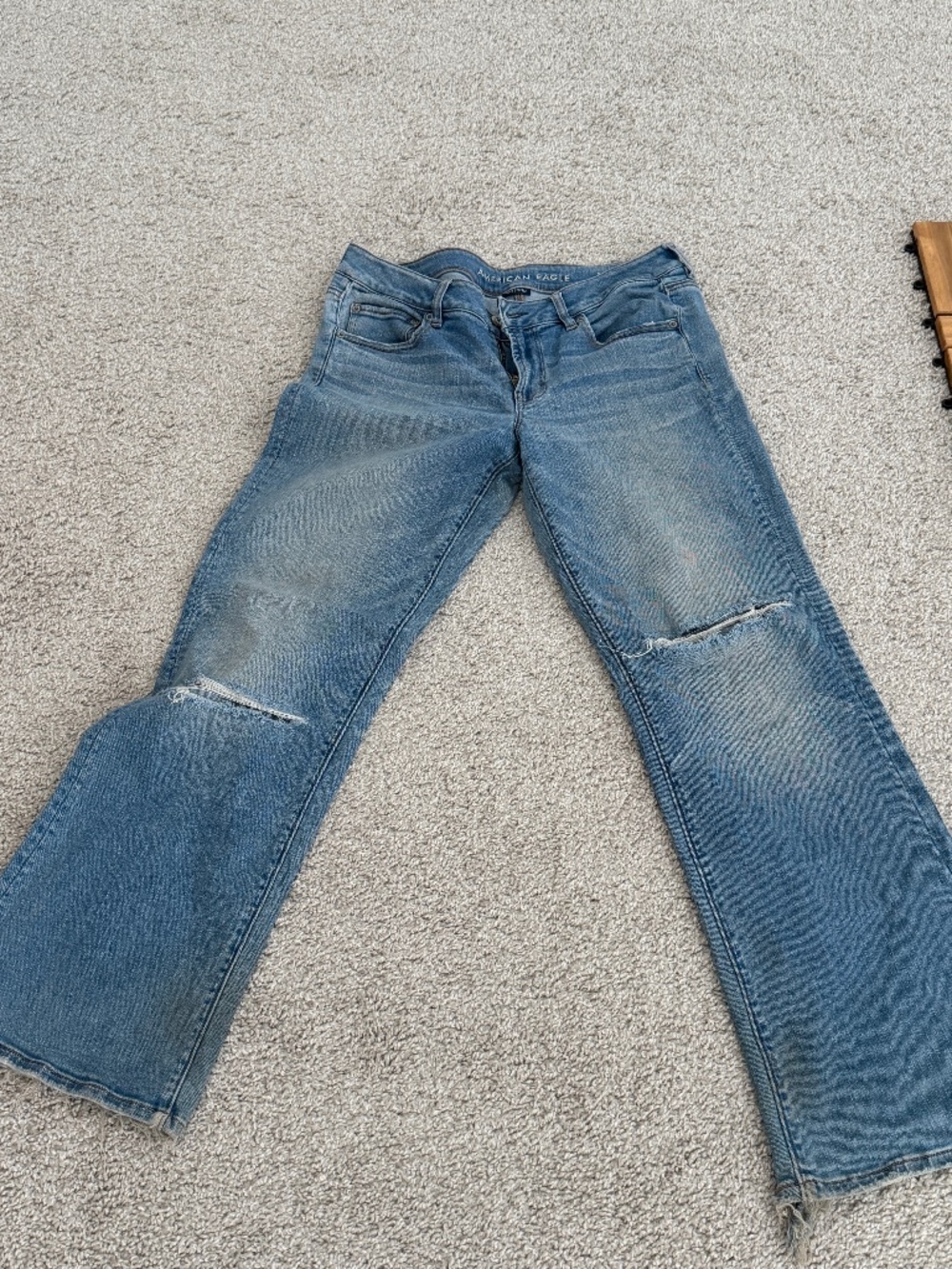 American Eagle Distressed Favorite Boyfriend Jeans Size 12 Regular Medium Wash